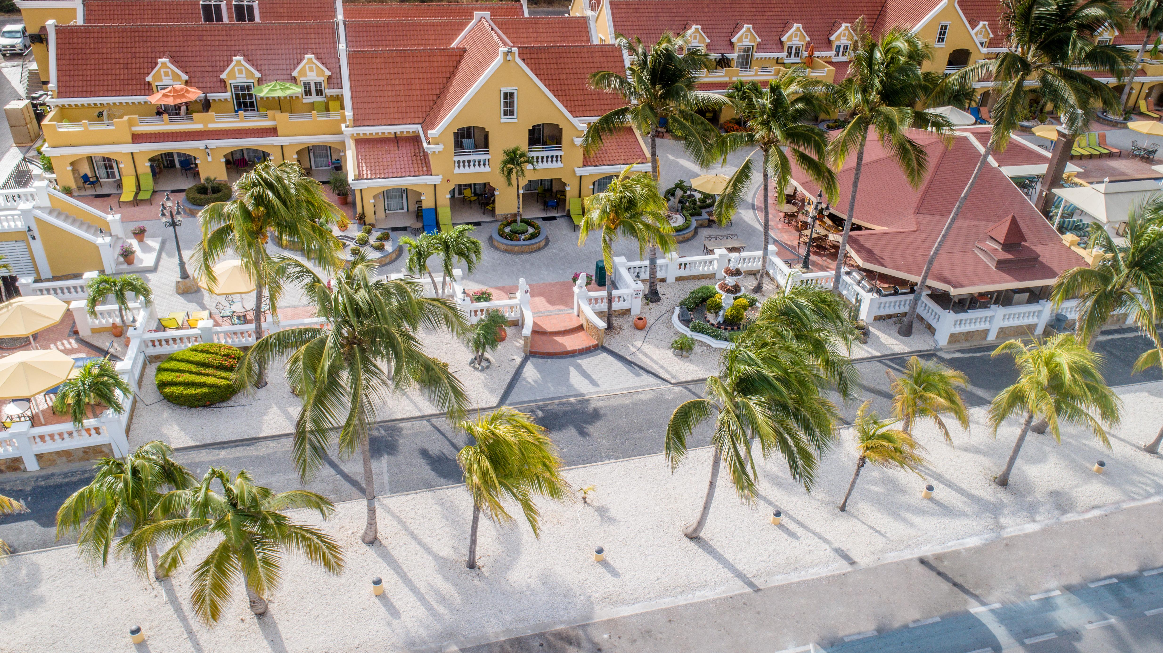 Amsterdam Manor Beach Resort Palm Beach Exterior photo