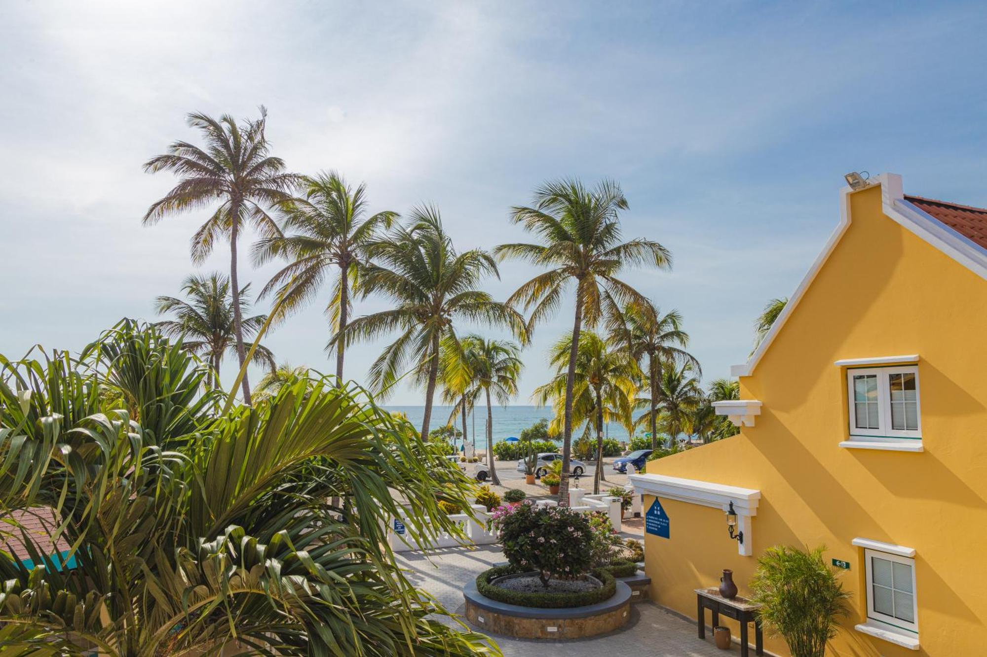 Amsterdam Manor Beach Resort Palm Beach Exterior photo